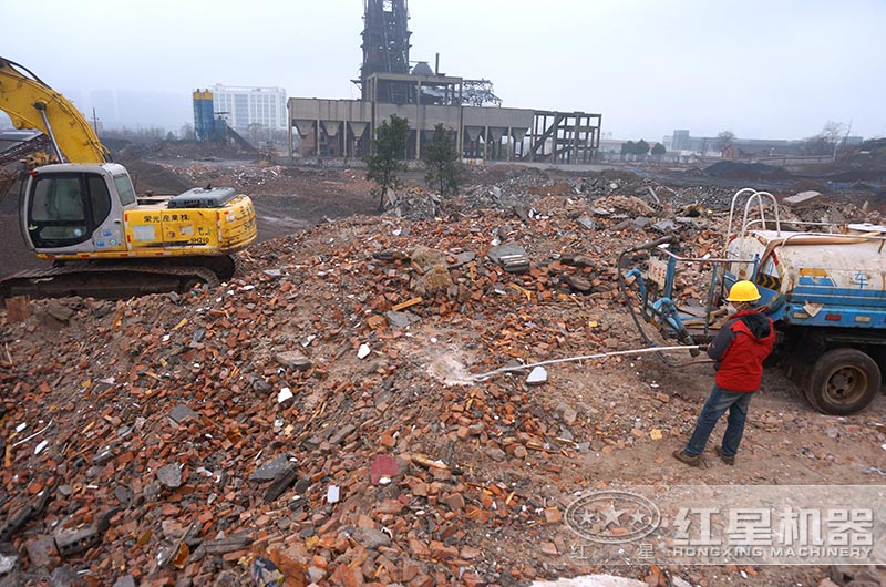 小型建筑垃圾处理厂赚钱吗？用什么破碎机好？