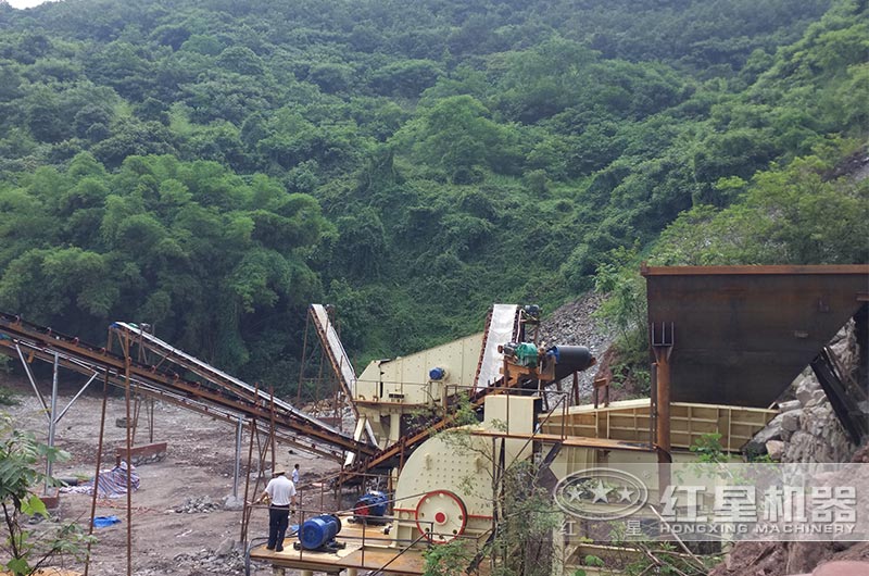 1615型重锤式破碎机生产能力如何，报价是多少