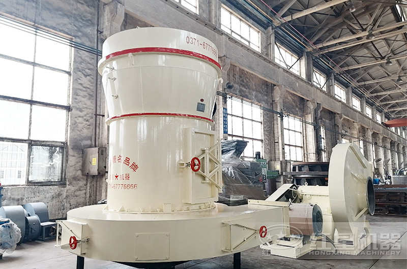 雷蒙磨设备型号参数及优势有哪些，用它制粉可达环保标准吗？